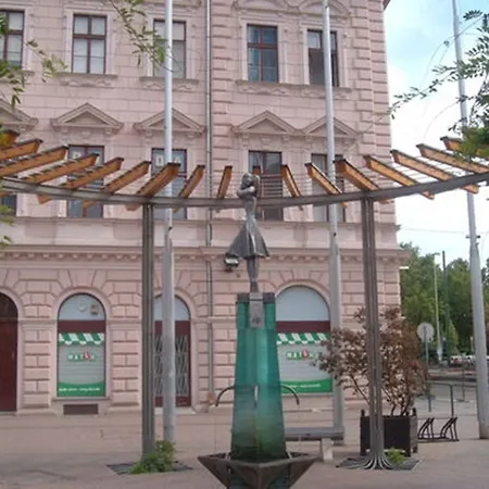 Belvaros Anna-kuti Apartman Appartement *